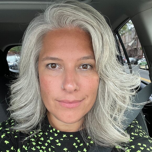 Meet your Posher, Amber - Picture 1 of 1